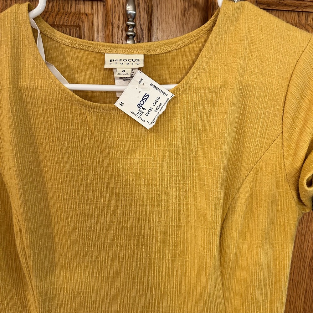 Womens En focus dress - Picture 2 of 3